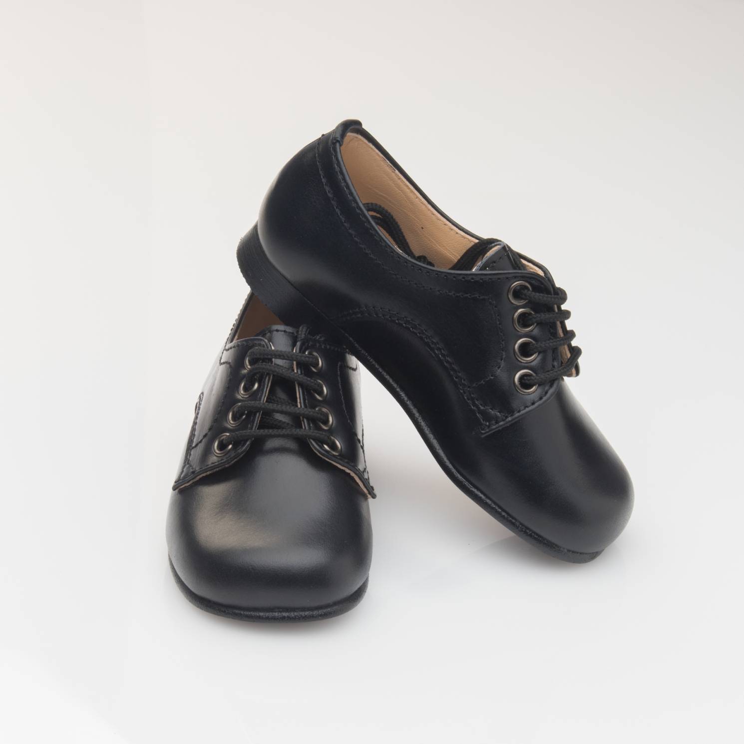 zapato cordones negro