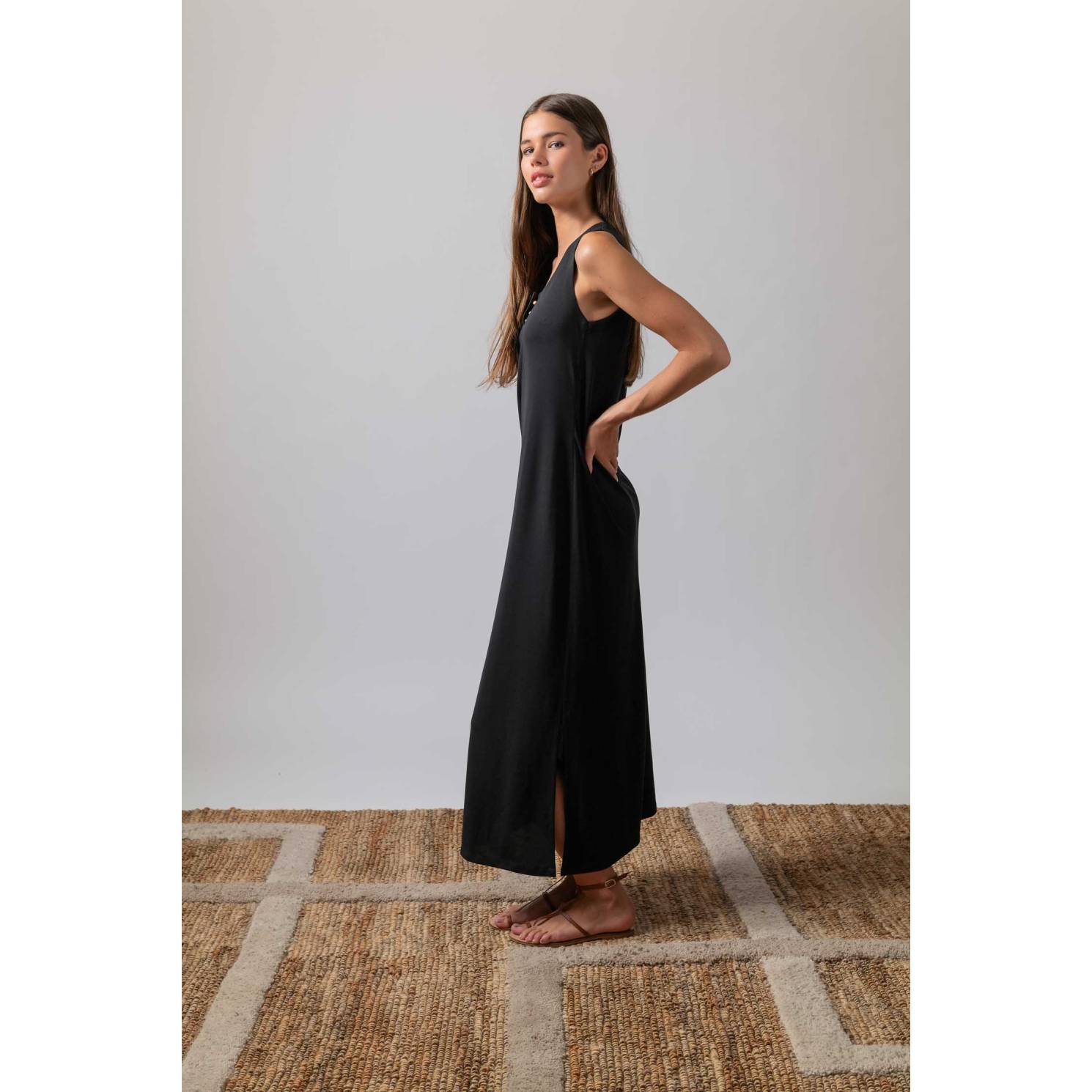 vestido vani negro